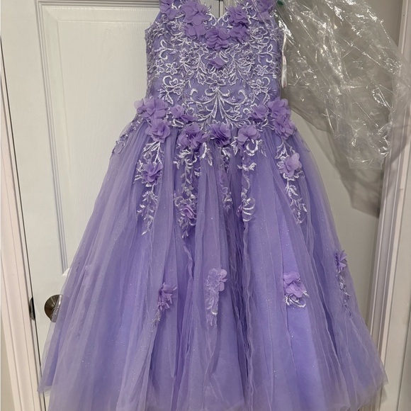 Dancing Queen K804 worn once then dry cleaned. In perfect condition no rips - Picture 5 of 8